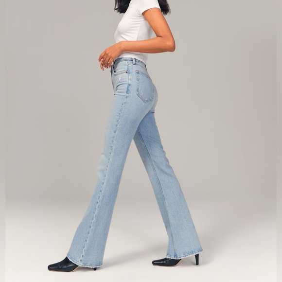 Abercrombie & Fitch High Rise Vintage Flare Jean - Picture 3 of 11